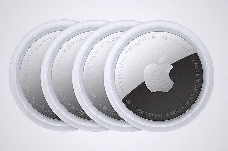 Apple AirTag Tracker 4 Pack MX542ZM/A A2187 (White) Air Tags DAMAGEDBOX A1